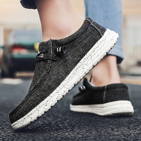 Mocassim Ezra